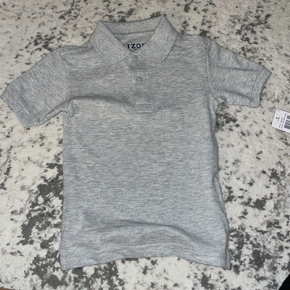 Brand new collar top for young tot - Picture 1 of 4